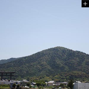 三輪山